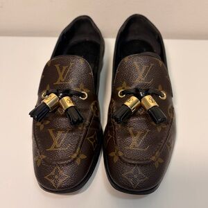 Louis Vuitton Society Loafer